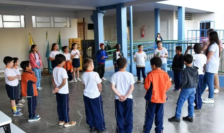 MAIS DE 2.700 ALUNOS RETORNAM ÀS AULAS DA REDE MUNICIPAL EM SÃO MIGUEL DO IGUAÇU