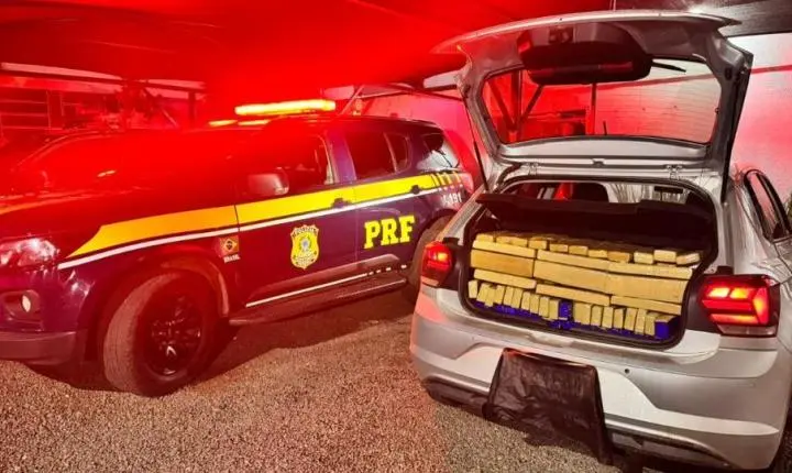 MAIS DE 420 QUILOS DE MACONHA SÃO APREENDIDOS EM CARRO ROUBADO NA BR-277, EM SÃO MIGUEL DO IGUAÇU