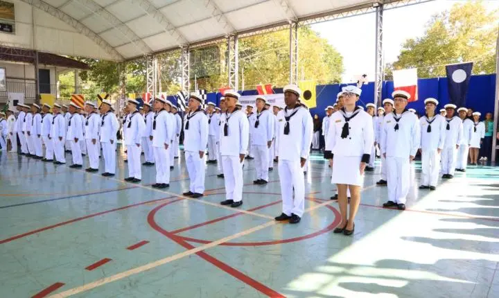 MARINHA FORMA PRIMEIRA TURMA DE MARINHEIROS-RECRUTAS DE 2026 EM FOZ DO IGUAÇU