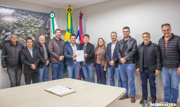 MEDIANEIRA INSTITUI O DIA MUNICIPAL DO ASSOCIATIVISMO