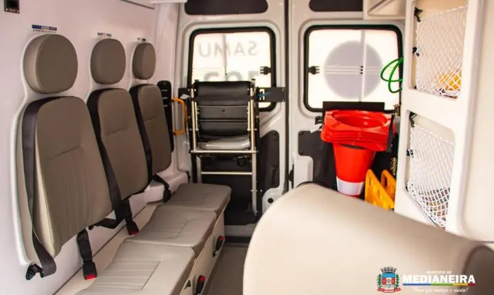 MEDIANEIRA RECEBE DUAS NOVAS AMBULÂNCIAS PARA REFORÇAR O ATENDIMENTO DO SAMU