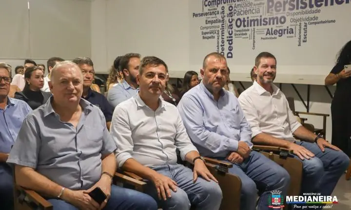 MEDIANEIRA RECEBE LANÇAMENTO REGIONAL DO PROGRAMA BONS OLHOS PARANÁ
