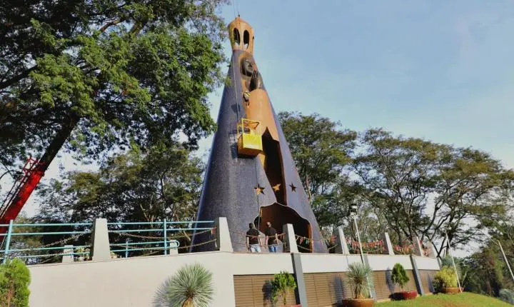 MONUMENTO DE NOSSA SENHORA APARECIDA RECEBE SERVIÇOS DE LIMPEZA E CONSERVAÇÃO EM ITAIPULÂNDIA