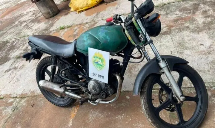 MOTOCICLETA COM PLACA ESTRANGEIRA E CHASSI PICOTADO É APREENDIDA EM MEDIANEIRA