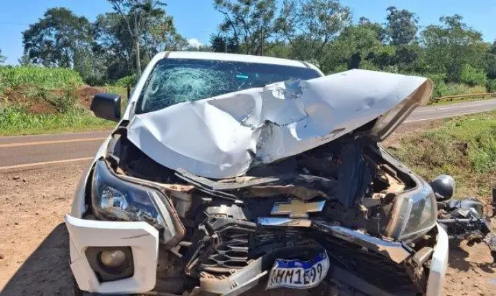 MOTOCICLISTA FICA FERIDO APÓS COLISÃO COM CAMINHONETE NA PR-495 EM MEDIANEIRA