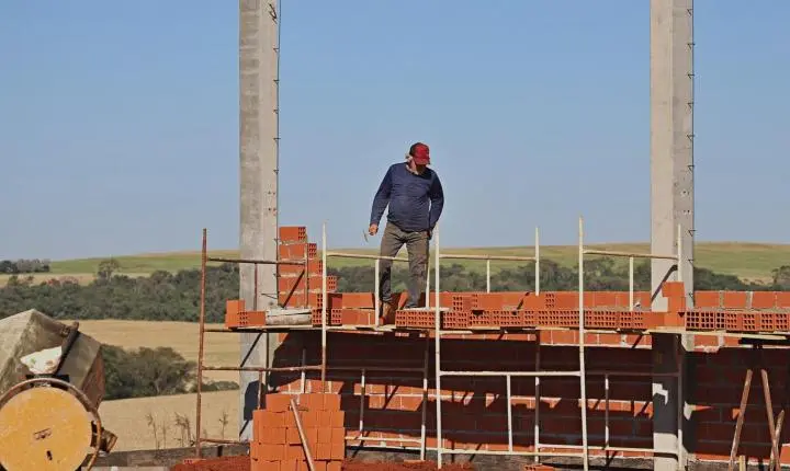 NOVA ÁREA INDUSTRIAL AVANÇA E REFORÇA ESTRATÉGIA DE CRESCIMENTO ECONÔMICO EM ITAIPULÂNDIA