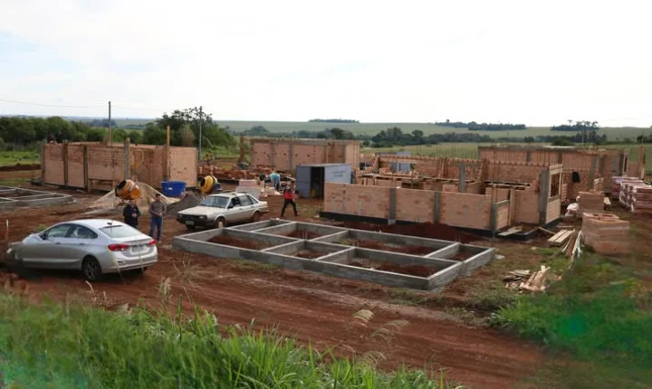 OBRAS DE 20 NOVAS MORADIAS COMEÇAM NA COMUNIDADE DE VISTA ALEGRE, EM MISSAL
