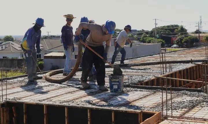 OBRAS DO NOVO HOSPITAL E MATERNIDADE DE ITAIPULÂNDIA AVANÇAM E AMPLIAM ESTRUTURA DA SAÚDE PÚBLICA