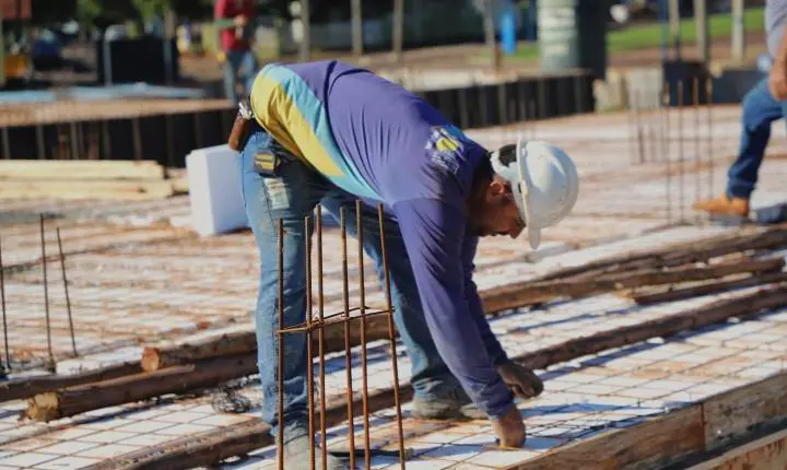 OBRAS DO NOVO HOSPITAL E MATERNIDADE DE ITAIPULÂNDIA AVANÇAM E AMPLIAM ESTRUTURA DA SAÚDE PÚBLICA