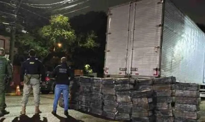OPERAÇÃO CONJUNTA APREENDE MAIS DE 1,7 TONELADA DE DROGA NA BR-277 EM CASCAVEL