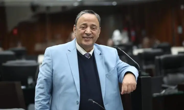 PARANÁ MANTÉM LIDERANÇA NACIONAL NO IDEB E HUSSEIN BAKRI DESTACA AÇÕES QUE TRANSFORMARAM A EDUCAÇÃO ESTADUAL