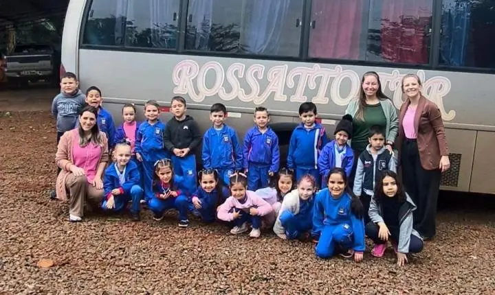 PÉ NA TERRA: ALUNOS DE MEDIANEIRA CONHECEM DE PERTO A ORIGEM DOS ALIMENTOS DA MERENDA ESCOLAR