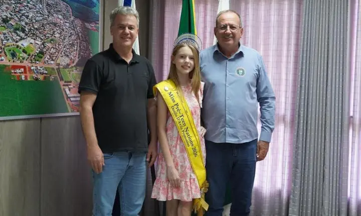 PODER EXECUTIVO DE ITAIPULÂNDIA RECEBE MISS STEFFANY LETICIA WECKER, DESTAQUE EM CONCURSOS DE BELEZA NACIONAIS E INTERNACIONAIS