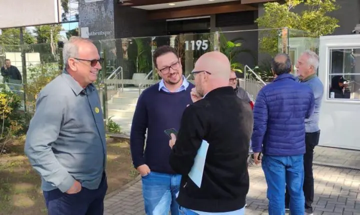 PREFEITO LINDOLFO RUI CUMPRE AGENDA EM CURITIBA EM BUSCA DE RECURSOS E INVESTIMENTOS PARA ITAIPULÂNDIA