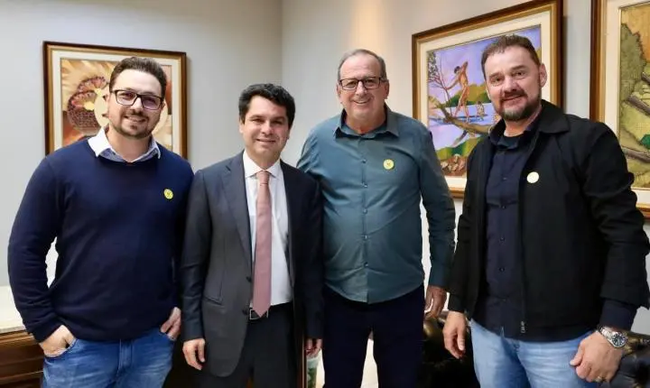 PREFEITO LINDOLFO RUI CUMPRE AGENDA EM CURITIBA EM BUSCA DE RECURSOS E INVESTIMENTOS PARA ITAIPULÂNDIA