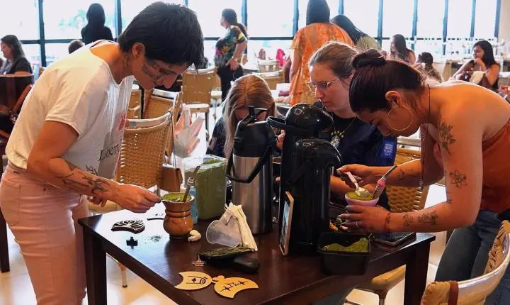 PROJETO “MULHERES QUE FLORESCEM” PROMOVE TARDE DE APRENDIZADO E INTEGRAÇÃO EM ITAIPULÂNDIA
