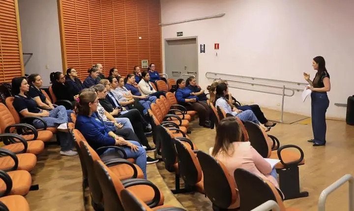 REUNIÃO COM AGENTES COMUNITÁRIAS DE SAÚDE DE ITAIPULÂNDIA FORTALECE AÇÕES INTERSETORIAIS