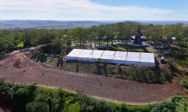 SANTUÁRIO DE NOSSA SENHORA APARECIDA DE ITAIPULÂNDIA ESTÁ PREPARADO PARA RECEBER OS FIÉIS