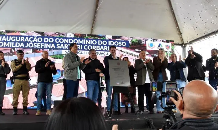 CONDOMÍNIO DO IDOSO É INAUGURADO EM SÃO MIGUEL DO IGUAÇU