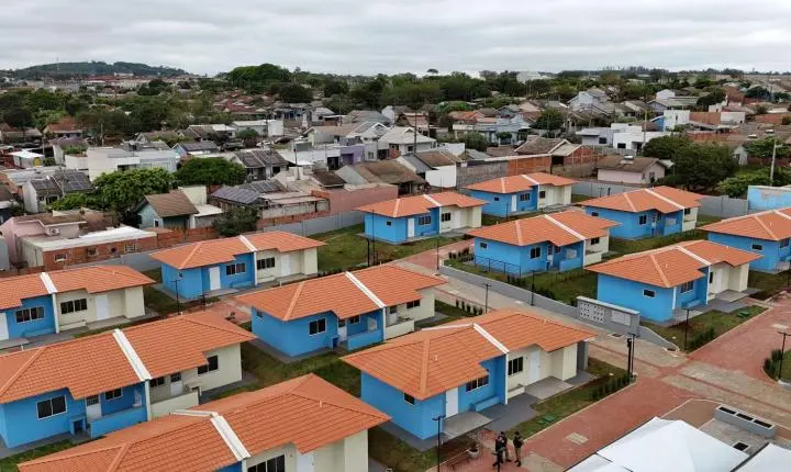 CONDOMÍNIO DO IDOSO É INAUGURADO EM SÃO MIGUEL DO IGUAÇU