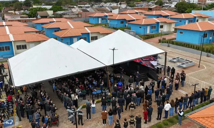 CONDOMÍNIO DO IDOSO É INAUGURADO EM SÃO MIGUEL DO IGUAÇU