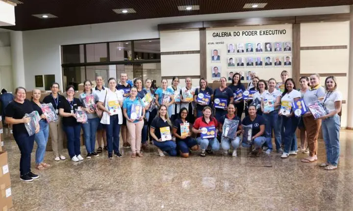 SÃO MIGUEL DO IGUAÇU RECEBE PELO 3º ANO SEGUIDO MATERIAIS QUE REFORÇAM O APRENDIZADO NAS ESCOLAS