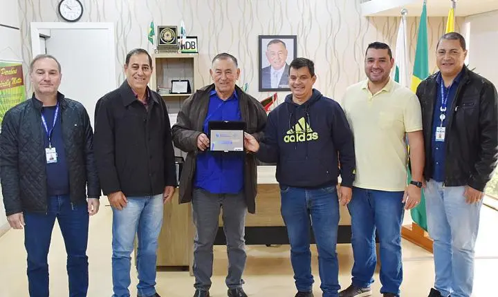 SÃO MIGUEL DO IGUAÇU RECEBE RECONHECIMENTO PELA PARTICIPAÇÃO NO PRÊMIO SEBRAE PREFEITURA EMPREENDEDORA