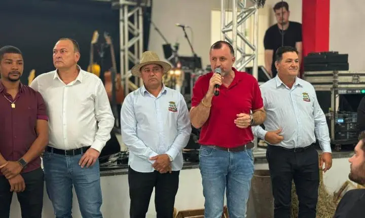 SECRETÁRIO DE OBRAS DE ITAIPULÂNDIA REPRESENTA PREFEITO NO II FESTIVAL DO FRANGO EM RAMILÂNDIA
