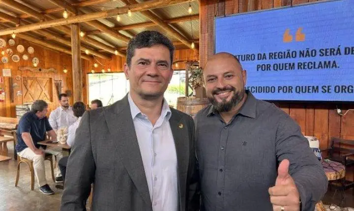 SERGIO MORO DESTACA ZADO, EX-PREFEITO DE SANTA HELENA, COMO POTENCIAL NOME PARA A ASSEMBLEIA LEGISLATIVA, DURANTE ALMOÇO EM MEDIANEIRA