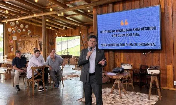 SERGIO MORO DESTACA ZADO, EX-PREFEITO DE SANTA HELENA, COMO POTENCIAL NOME PARA A ASSEMBLEIA LEGISLATIVA, DURANTE ALMOÇO EM MEDIANEIRA