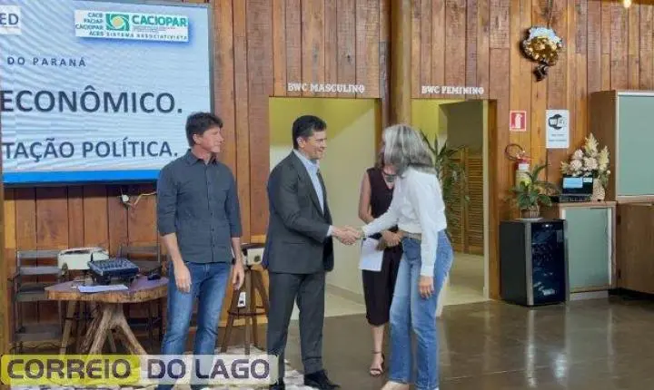 SERGIO MORO DESTACA ZADO, EX-PREFEITO DE SANTA HELENA, COMO POTENCIAL NOME PARA A ASSEMBLEIA LEGISLATIVA, DURANTE ALMOÇO EM MEDIANEIRA
