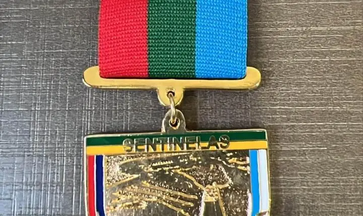 SUBTENENTE EDSON BOTTINI É HOMENAGEADO COM DUAS MEDALHAS POR TRAJETÓRIA NA POLÍCIA MILITAR