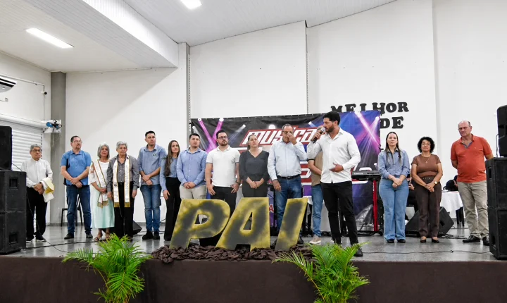 TERCEIRA IDADE DE ITAIPULÂNDIA CELEBRA O DIA DOS PAIS COM ALMOÇO ESPECIAL