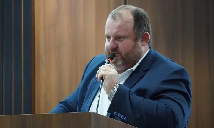 VEREADOR ABEL SERENA PROPÕE INCLUSÃO DE TODOS OS TRABALHADORES NO PROGRAMA “CARTEIRA ASSINADA” EM ITAIPULÂNDIA