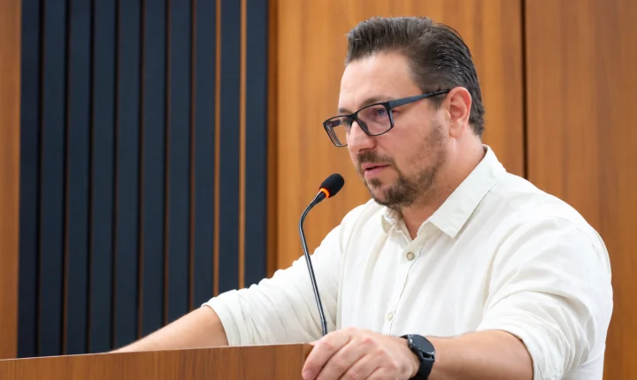 VEREADOR ANDRÉ ROYER SOLICITA IMPLANTAÇÃO DE SÍTIO LAR TEMPORÁRIO PARA ANIMAIS ABANDONADOS EM ITAIPULÂNDIA